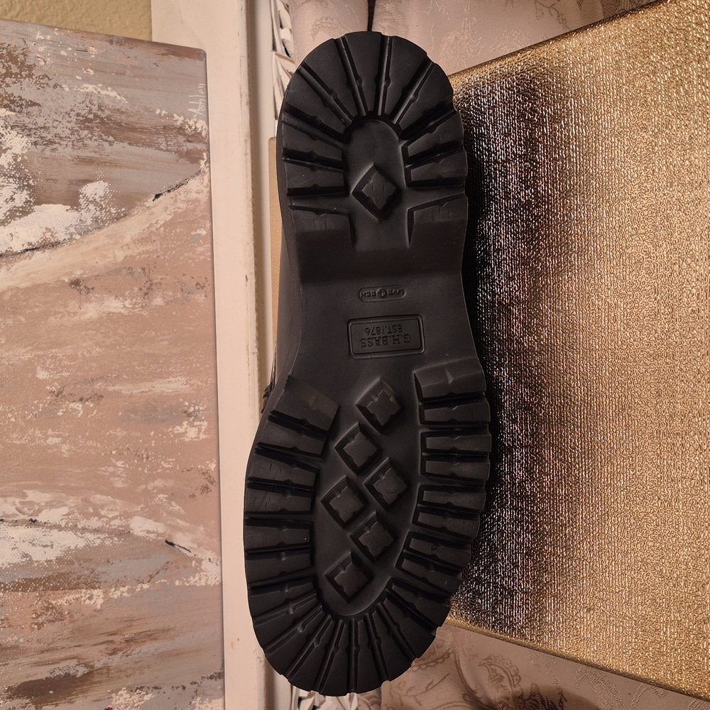 G.H. Bass Whitney Platform Penny Loafer - Picture 11 of 12